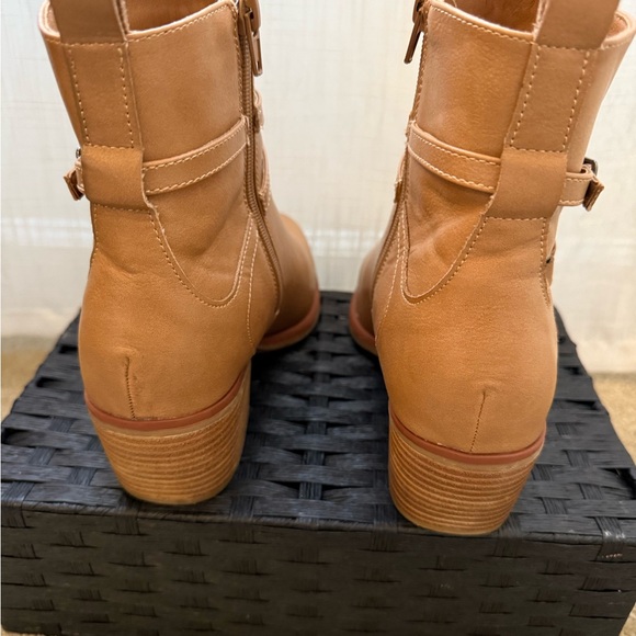 MIA cognac brown boots - worn ONCE! - Picture 3 of 5